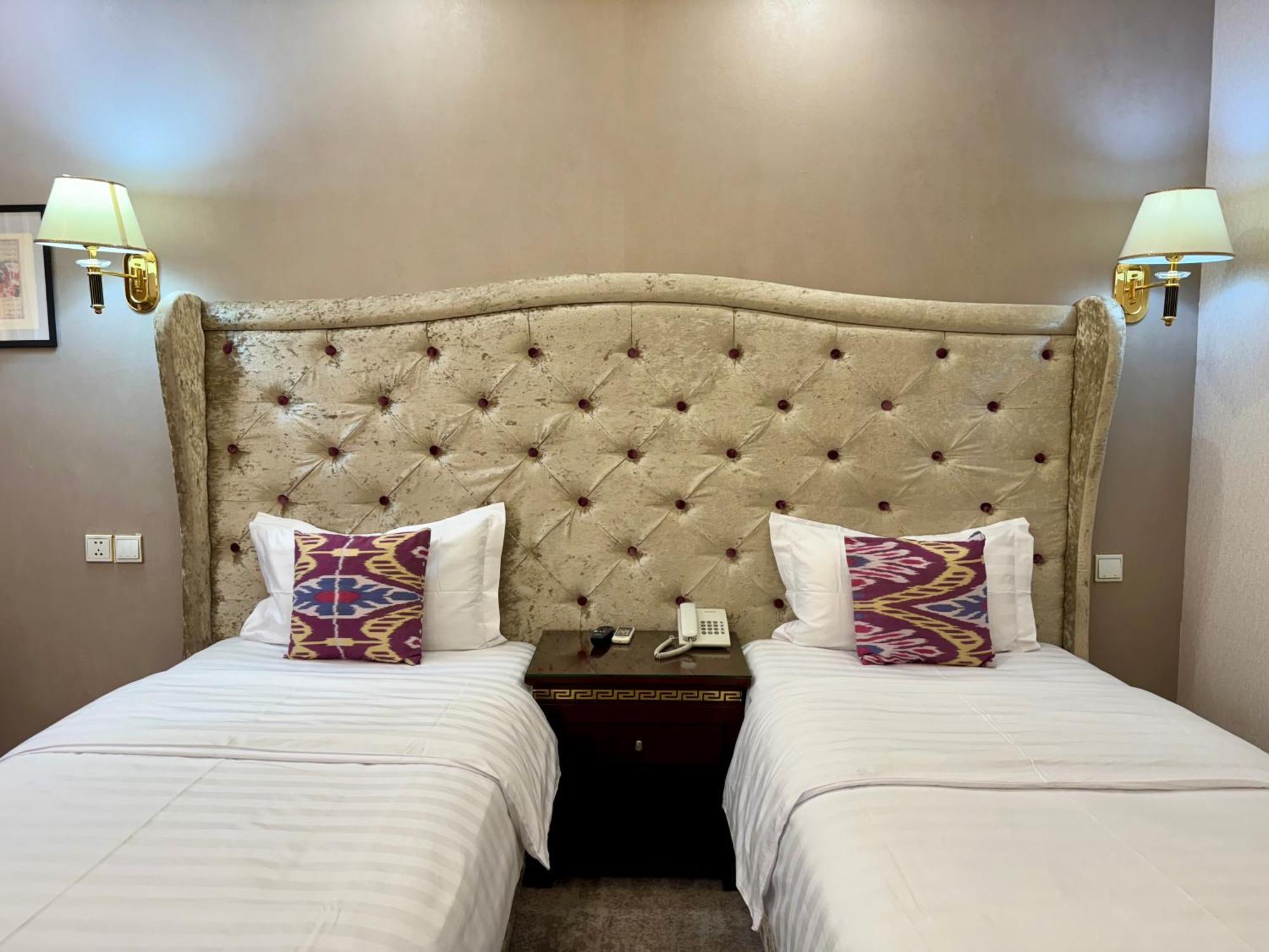 Emirhan Hotel Samarkand Exterior photo